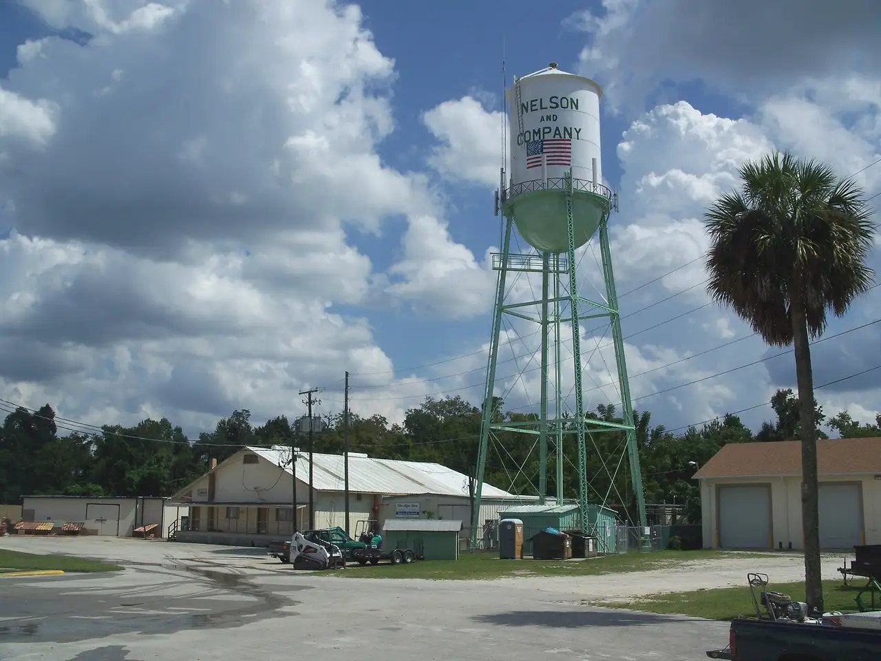 The long Nelson & Company packing house on Broadway, with the Oviedo water tower rising behind it